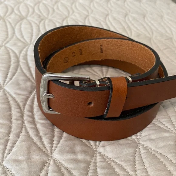 Coach Belt Handcrafted in Italy of Vegetable Tanned Leather and solid brass - Picture 1 of 10